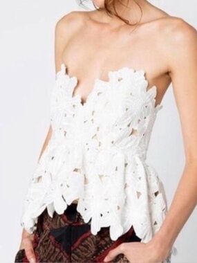 STONE COLD FOX White Floral Lace Strapless Peplum Top 100% WOOL  XS /S